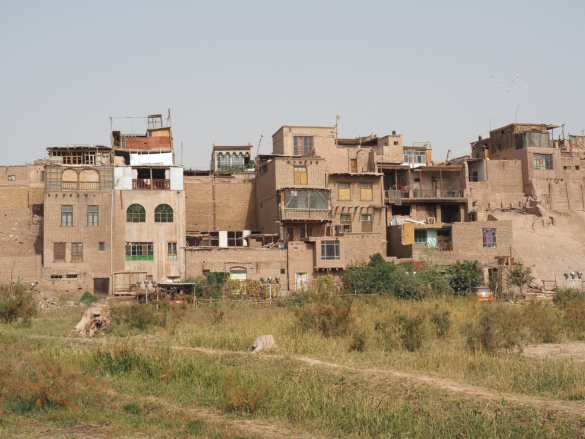 Kashgar & Pamir Guide 2026: Separate the City from the Mountain Road